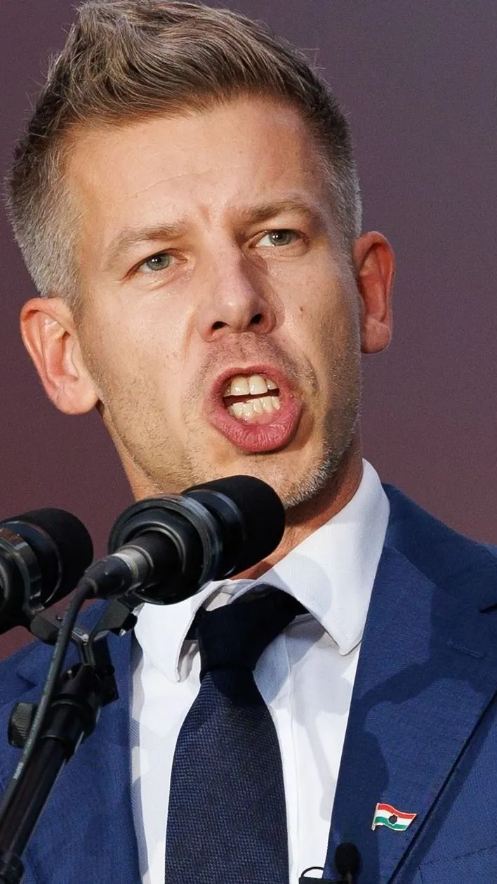 Magyar Péter nem teszi zsebre, amit a Fidesz-kongresszuson kapott