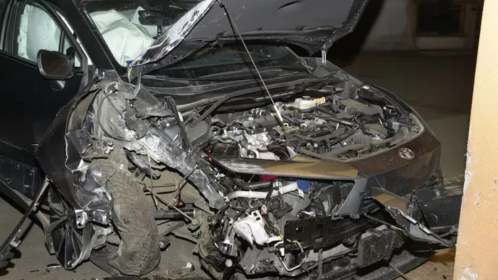 Brutális fotók készültek a tragikus autóbalesetről az éjjel