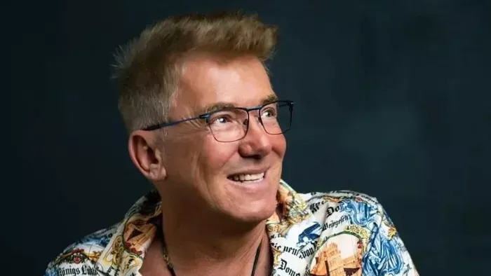 Delhusa Gjon nagyon megijedt, barátnője nyugtatta meg