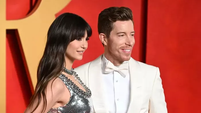 Bikiniben mutatta meg tökéletes alakját a szexi színésznő