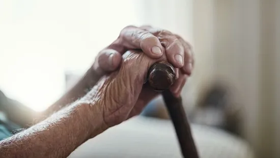 Meghalt a világ legidősebb embere: lenyűgöző, 142 éves kort élt meg a férfi