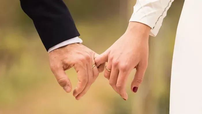 Lengyelországban nemsemleges lesz a házassági adminisztráció