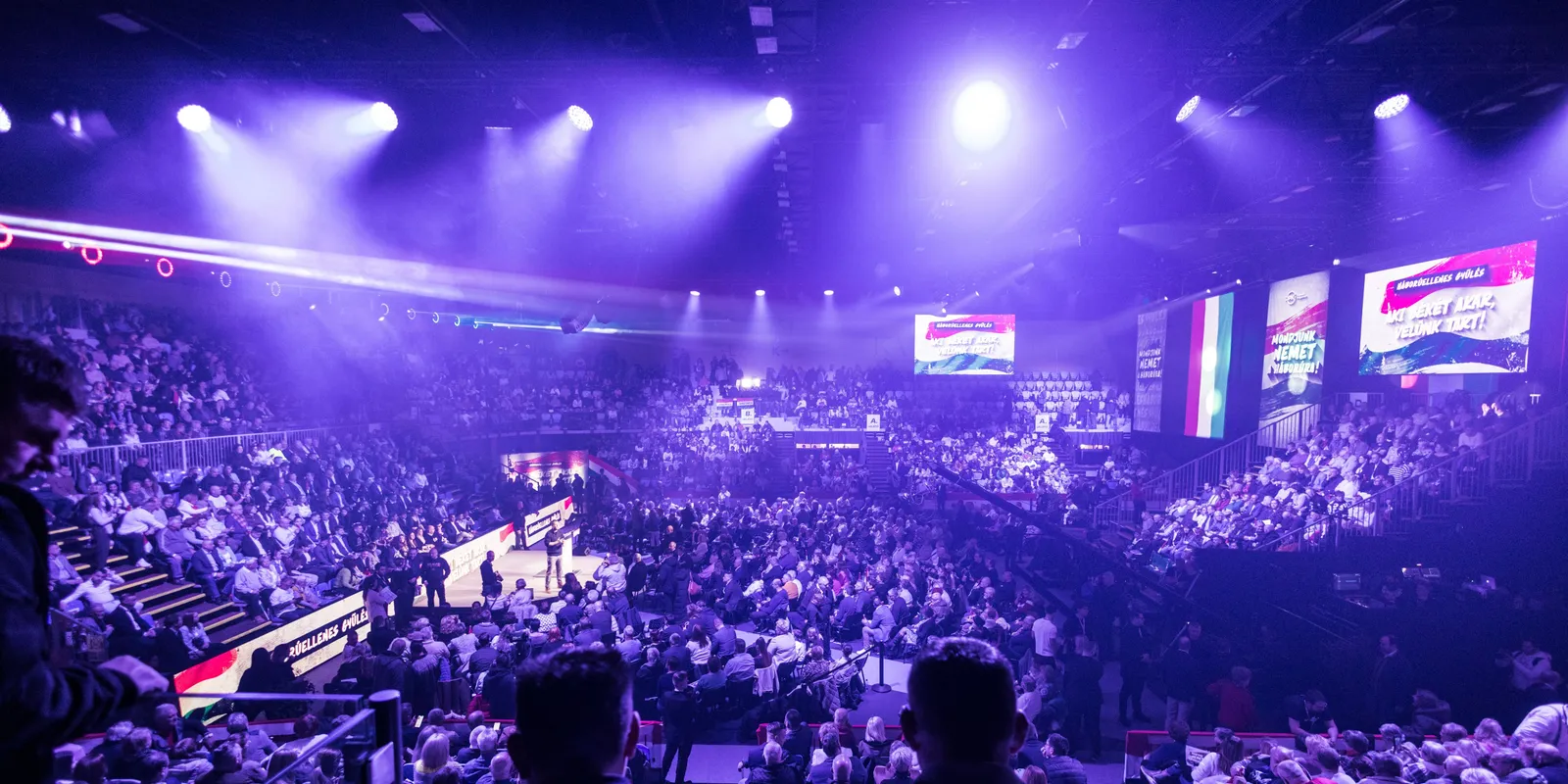 Hamarosan kezdődik a Háborúellenes Gyűlés