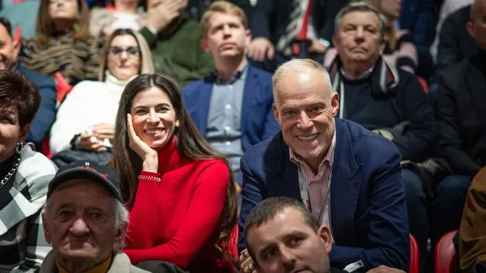 Brüsszel: - Küldjünk fegyvereket, küldjünk pénzt