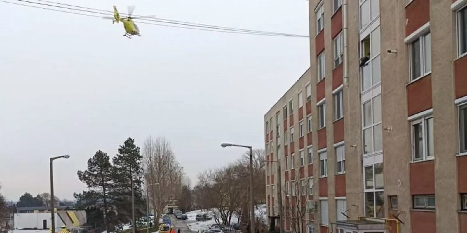 Lábatlani tűz: felháborodtak a kigyulladt társasház lakói