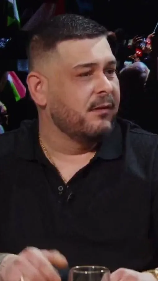 Ábrahám Róbert a béke pártján áll!