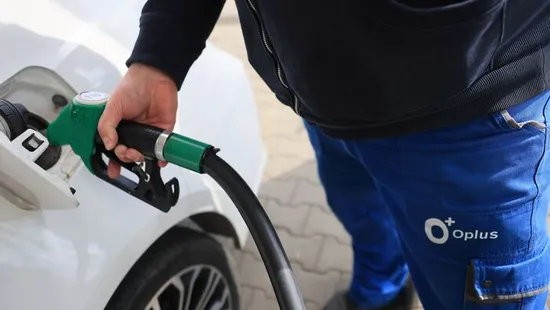 Rossz hírt kaptak a magyar autósok, mától erre számíthatnak