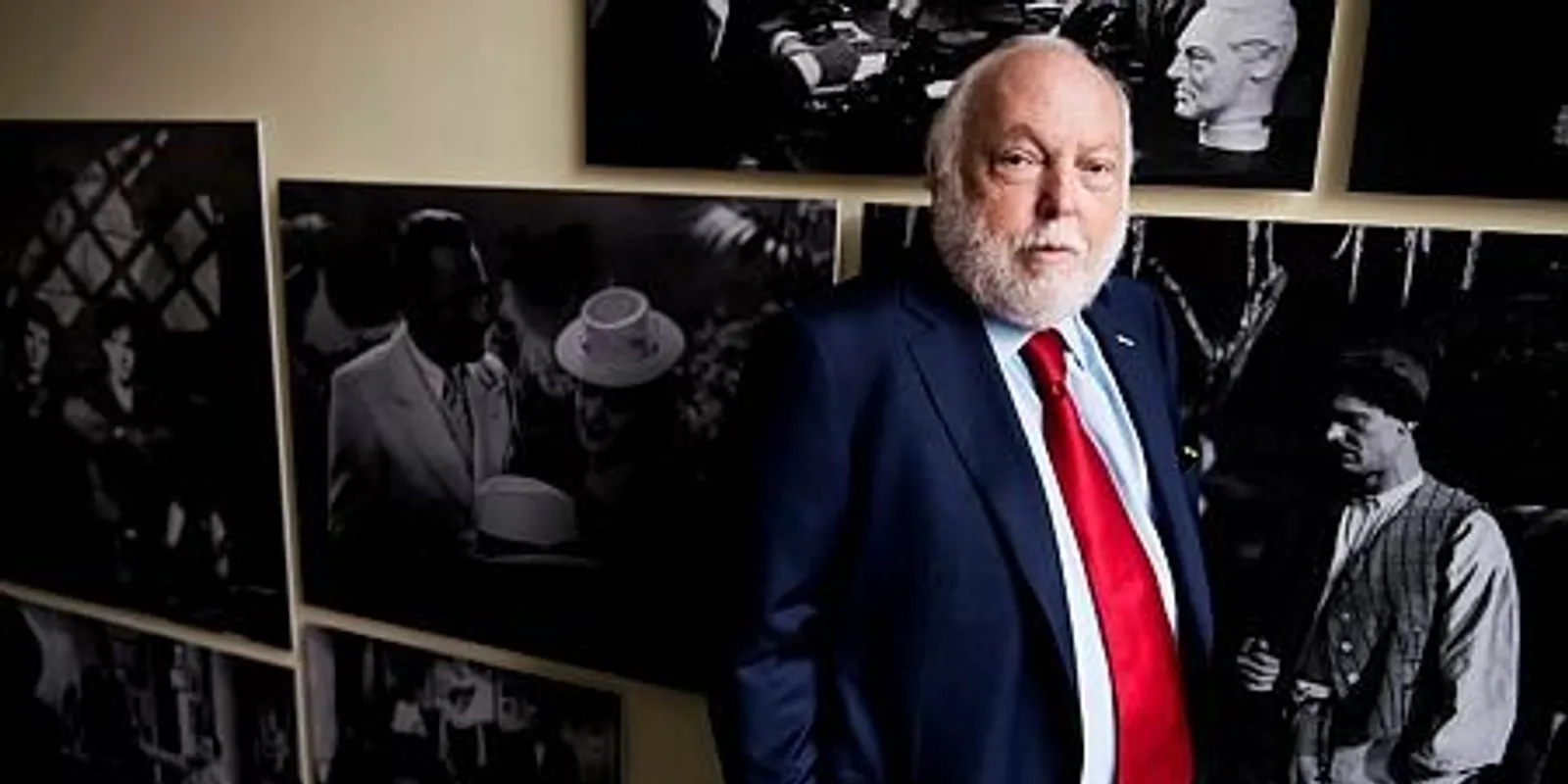 Az interneten árulják Andy Vajna holmiját