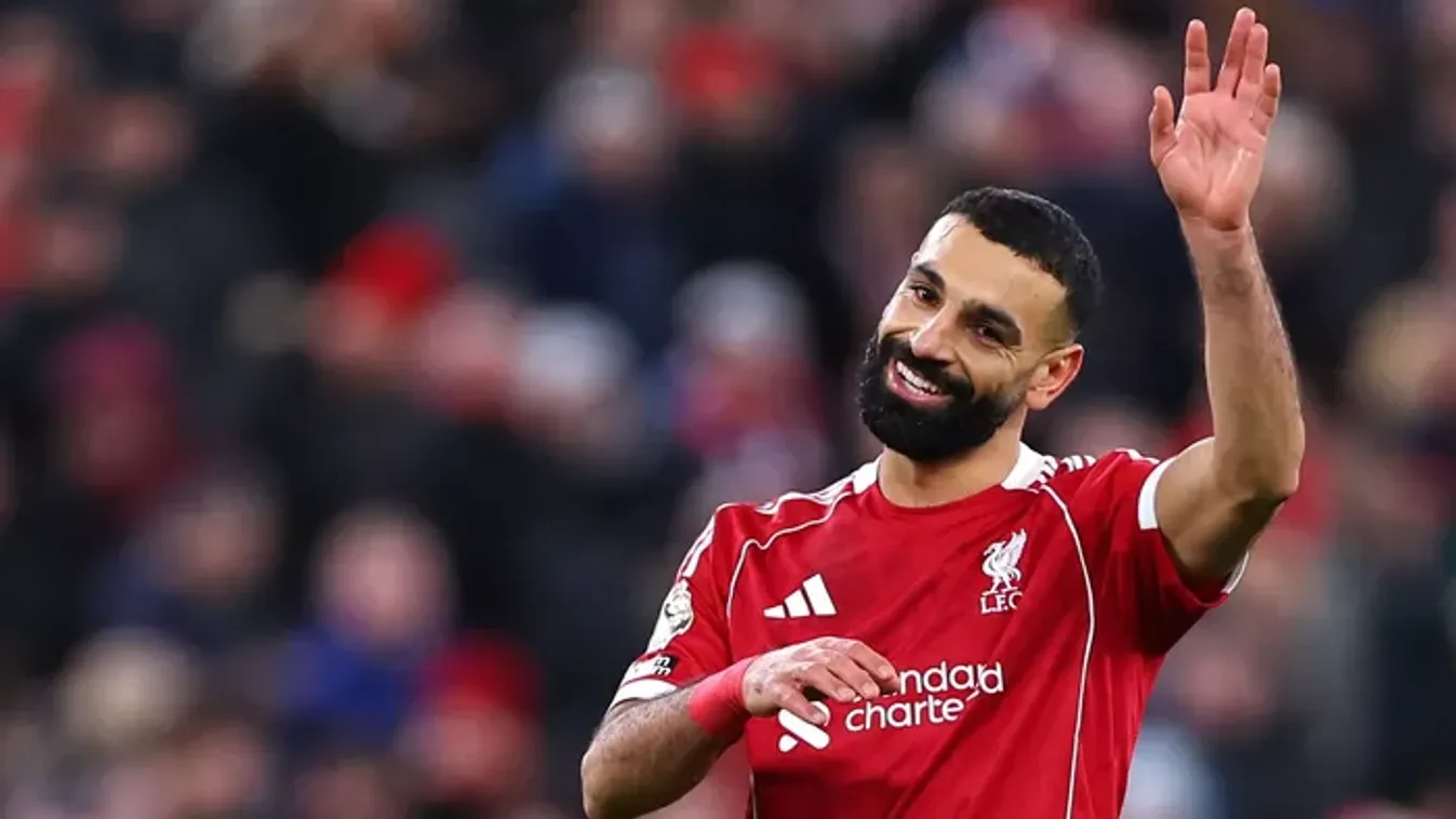 Szalah csupa mosoly, fütyül a Liverpool problémáira