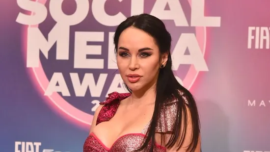 Sáfrány Emese elfordult a rivaldafénytől: festőként találta meg önmagát