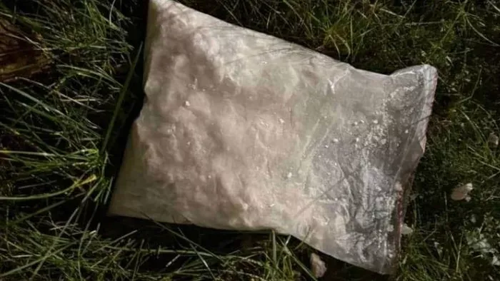 Ablakon dobta ki a kristályt az erzsébetvárosi dílerpár