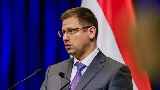 Gulyás Gergely: ma megkezdődik a nemzeti petíció kézbesítése