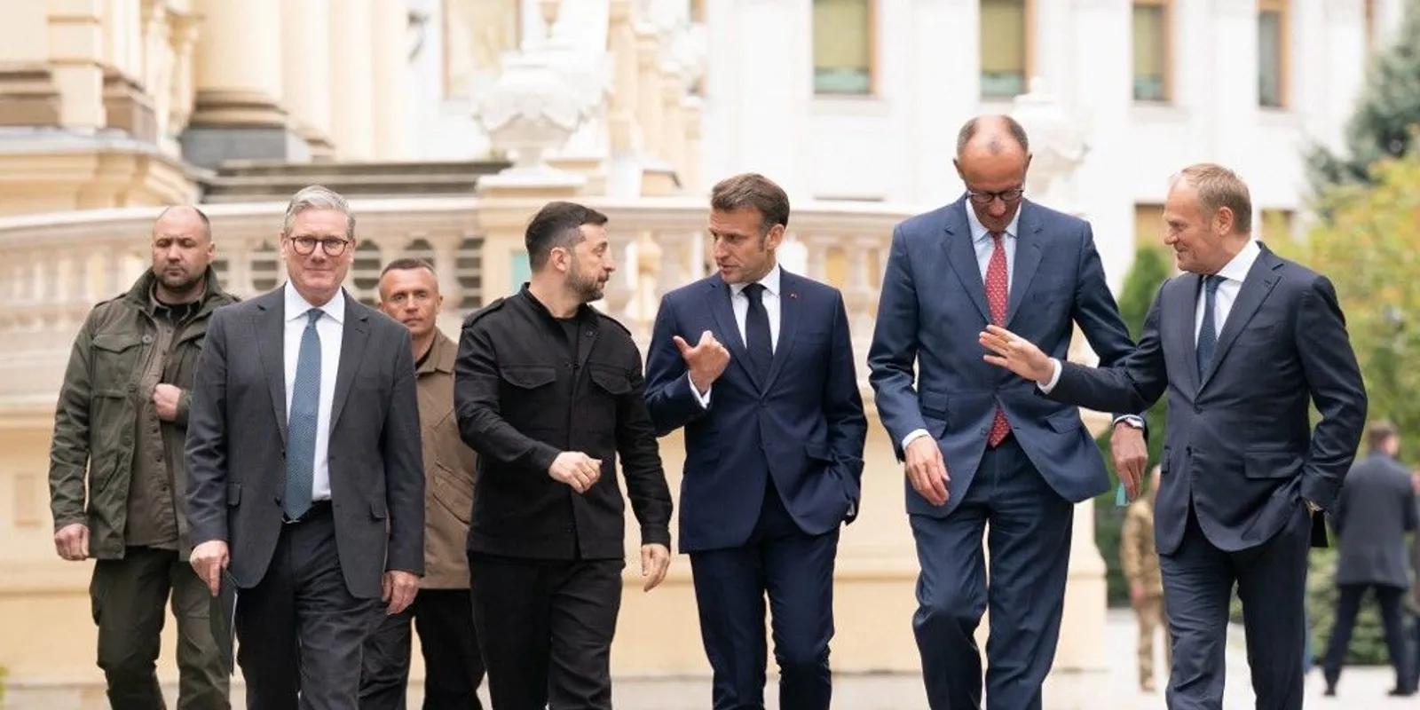 Zelenszkij: Külföldi csapatok kellenek Ukrajnába!