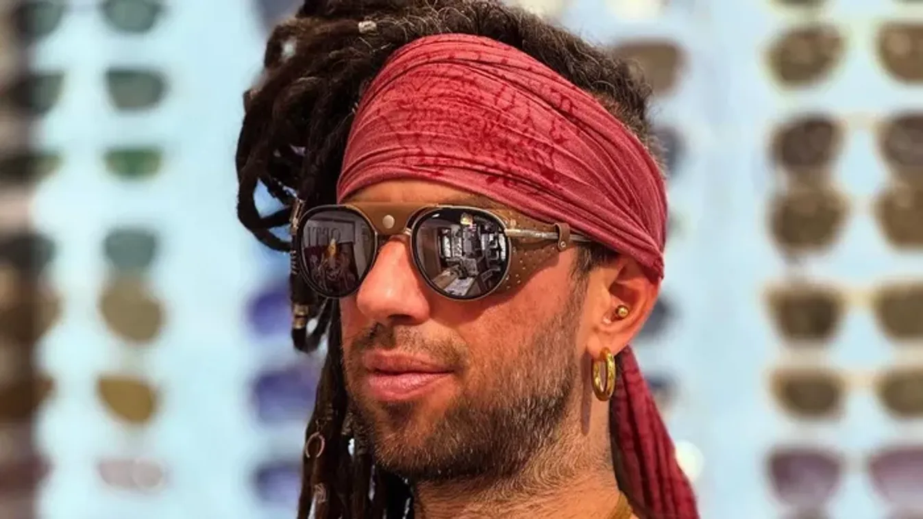 Hogy került fel Varga Viktor a Tinderre? Ő maga árulta el!