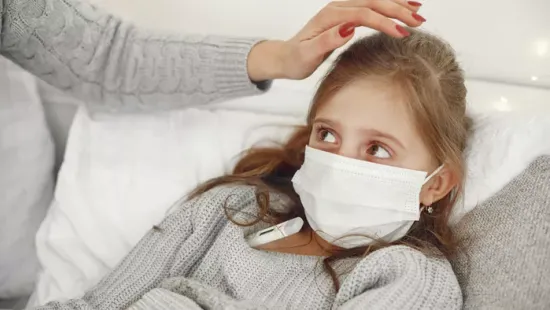 Naponta százszor hány a 7 éves Harper – az orvosok sem tudják, mi okozza a tüneteket