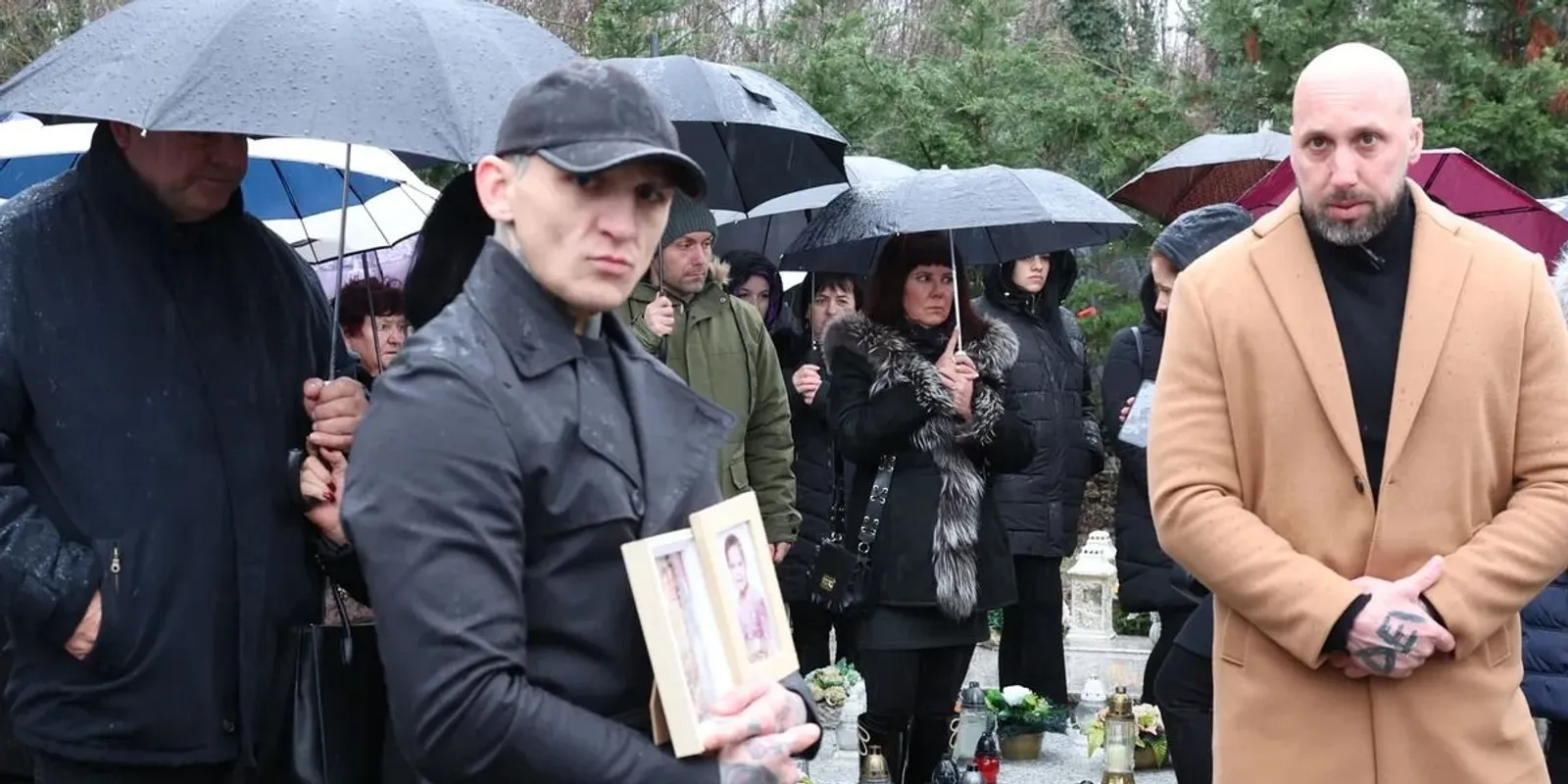 Így vett részt Jákli Mónika kislánya a temetésen