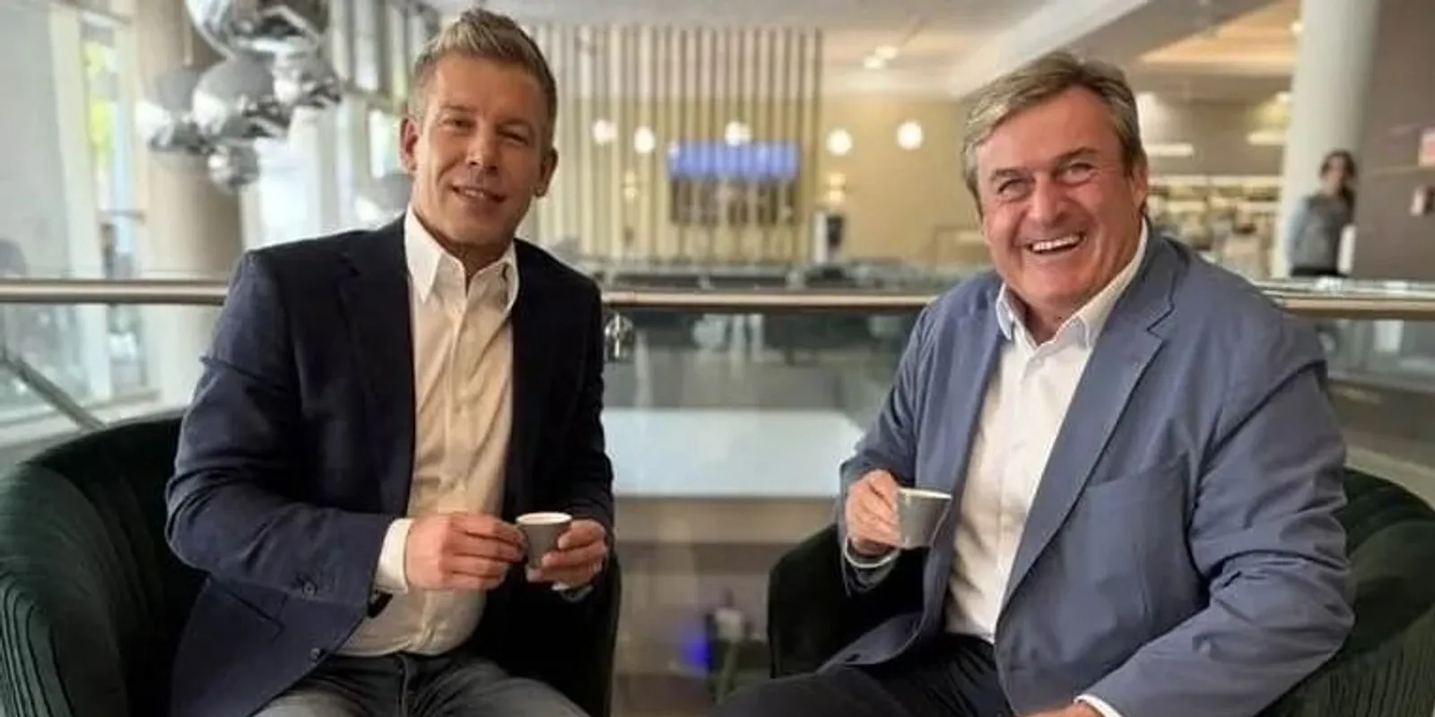 Szereti a luxust Magyar Péter új cimborája