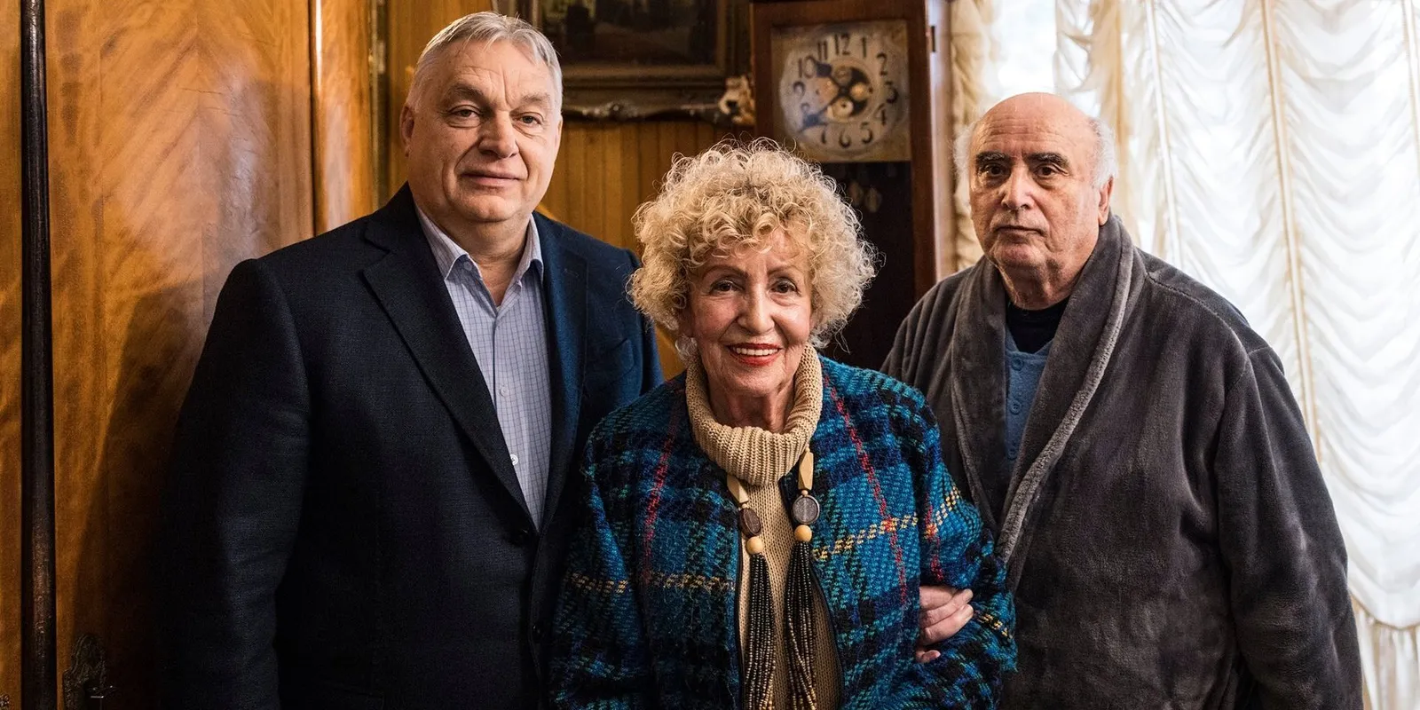 Orbán Viktor: Egy gombnyomás életet menthet!