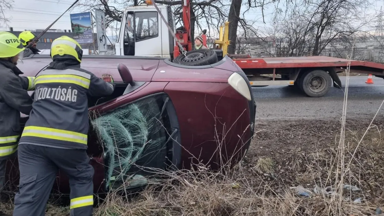 a nagy havazásban tucatnyi autó borult fel