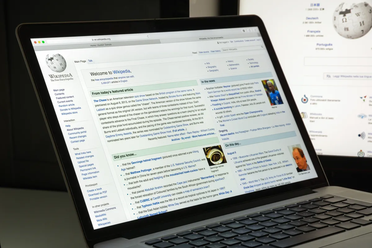 Milan,,Italy,-,August,10,,2017:,Wikipedia,Website,Homepage.,It