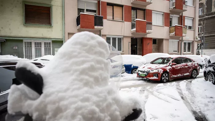 A Honvédség is segít a rendkívüli hóhelyzetben