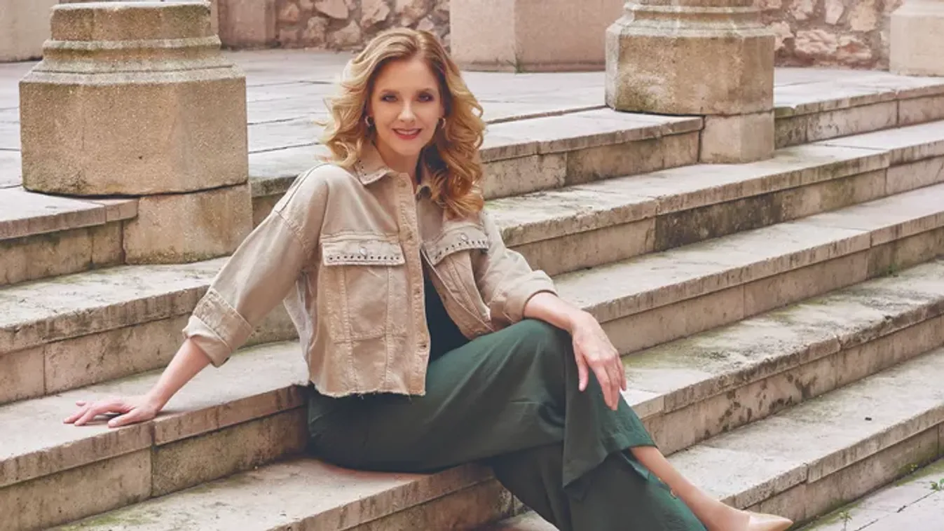 Édesanyja nehézségeiről vallott Peller Anna