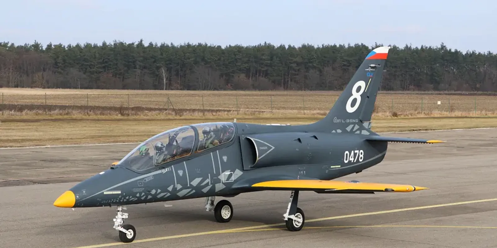 Magyarország harci repülőgépeket adna Ukrajnának?