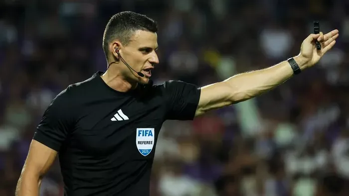 A korábbi játékvezetők őt látták a legjobb NB I-es bírónak