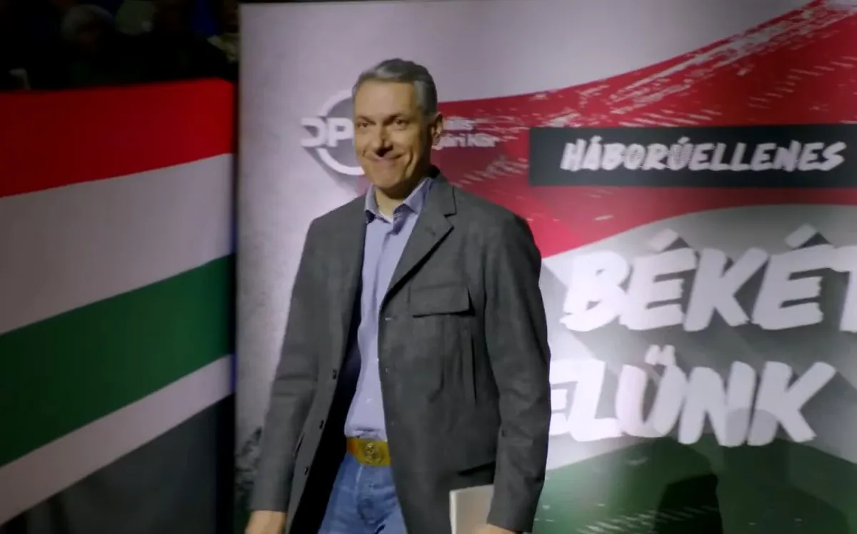 Lázár János beszédet mondott a kaposvári Háborúellenes Gyűlésen