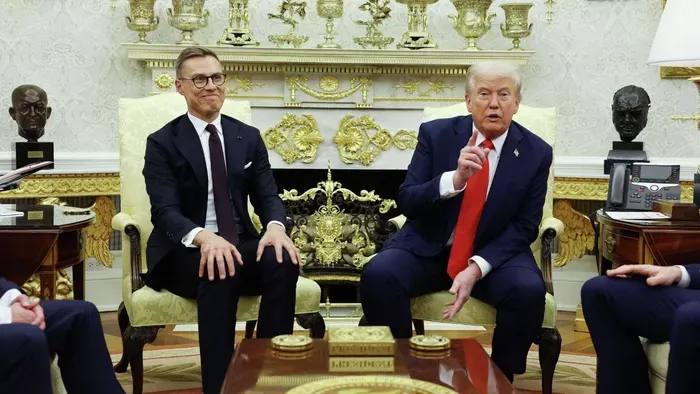 Közös szaunázásra hívta Trumpot a finn elnök