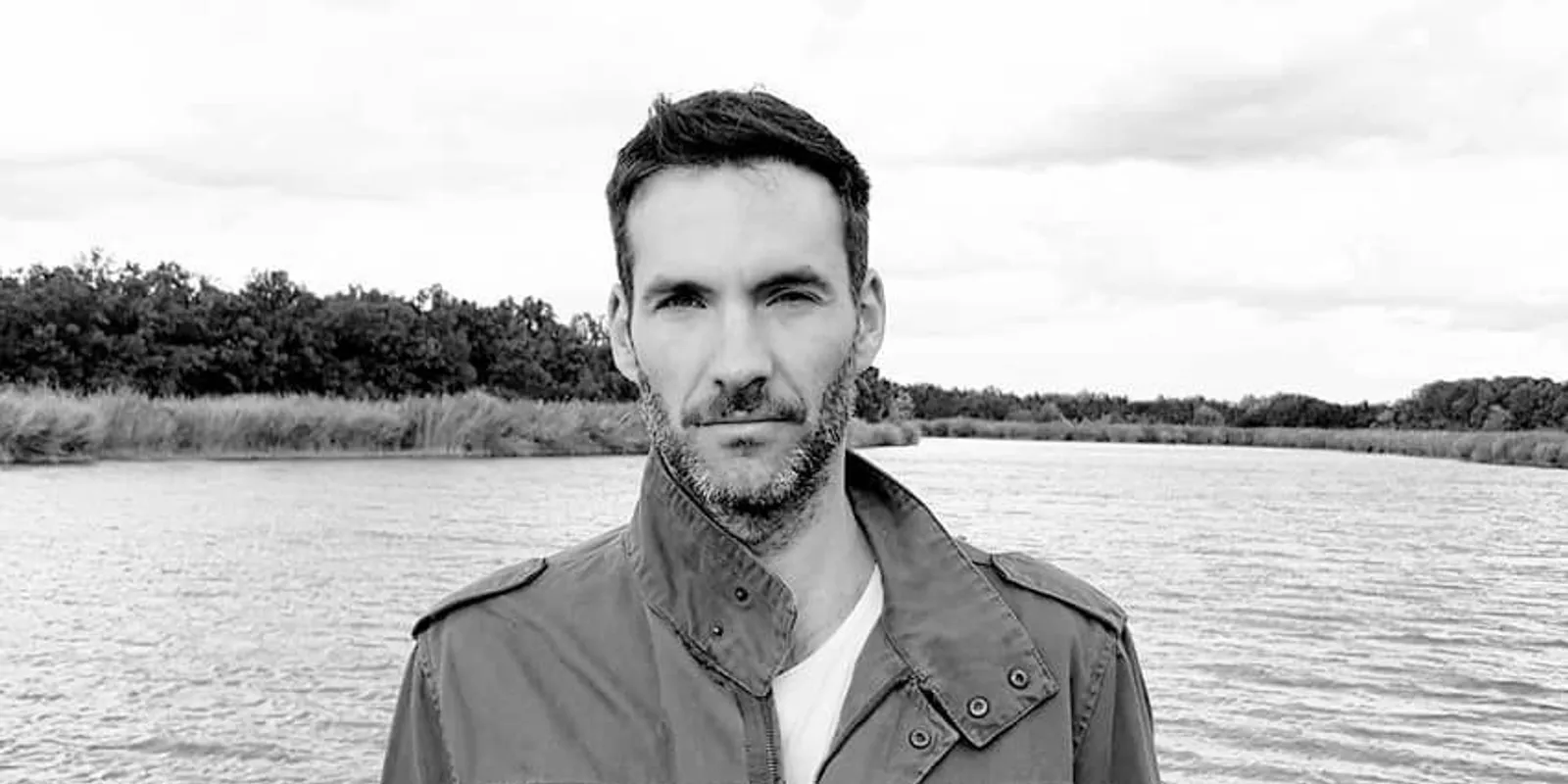 Kitálalt a híres énekes:„Csóró voltam, mint a templom egere”