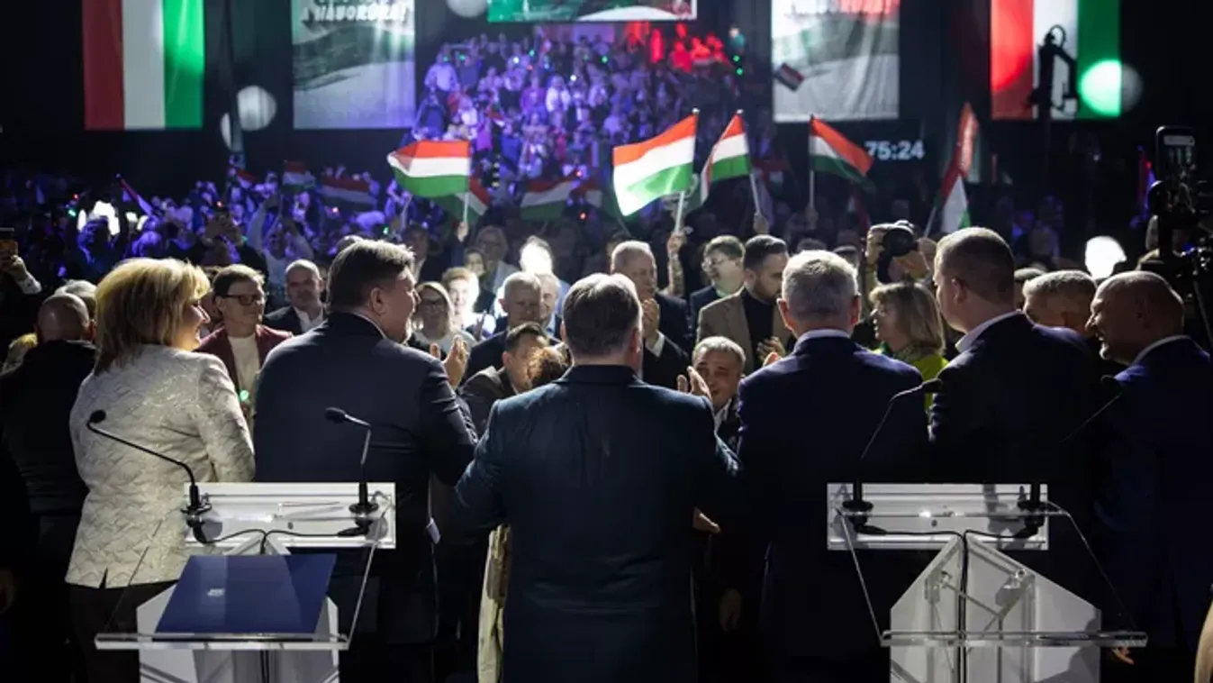 Kubatov Gábor a Háborúellenes Gyűlésen