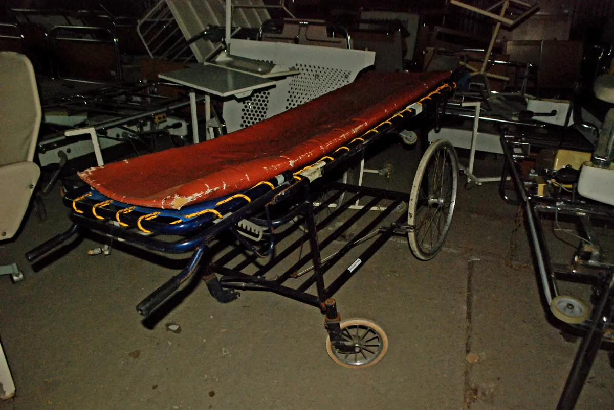 A horrorház raktára.