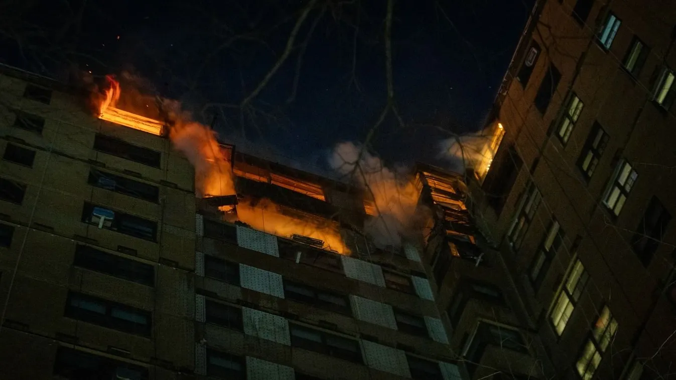 150 otthont kellett evakuálni a gázrobbanás után - haláleset is történt Kép