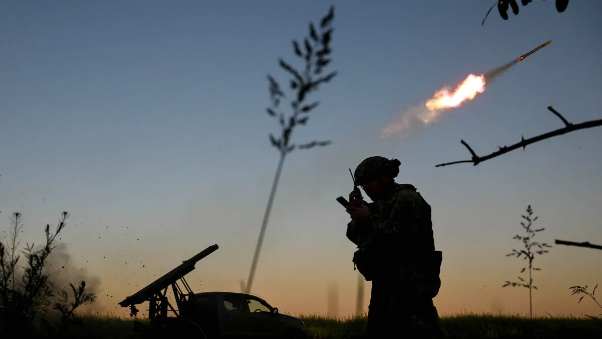 Artillery crew of Rifle Battalion special unit on a combat mission