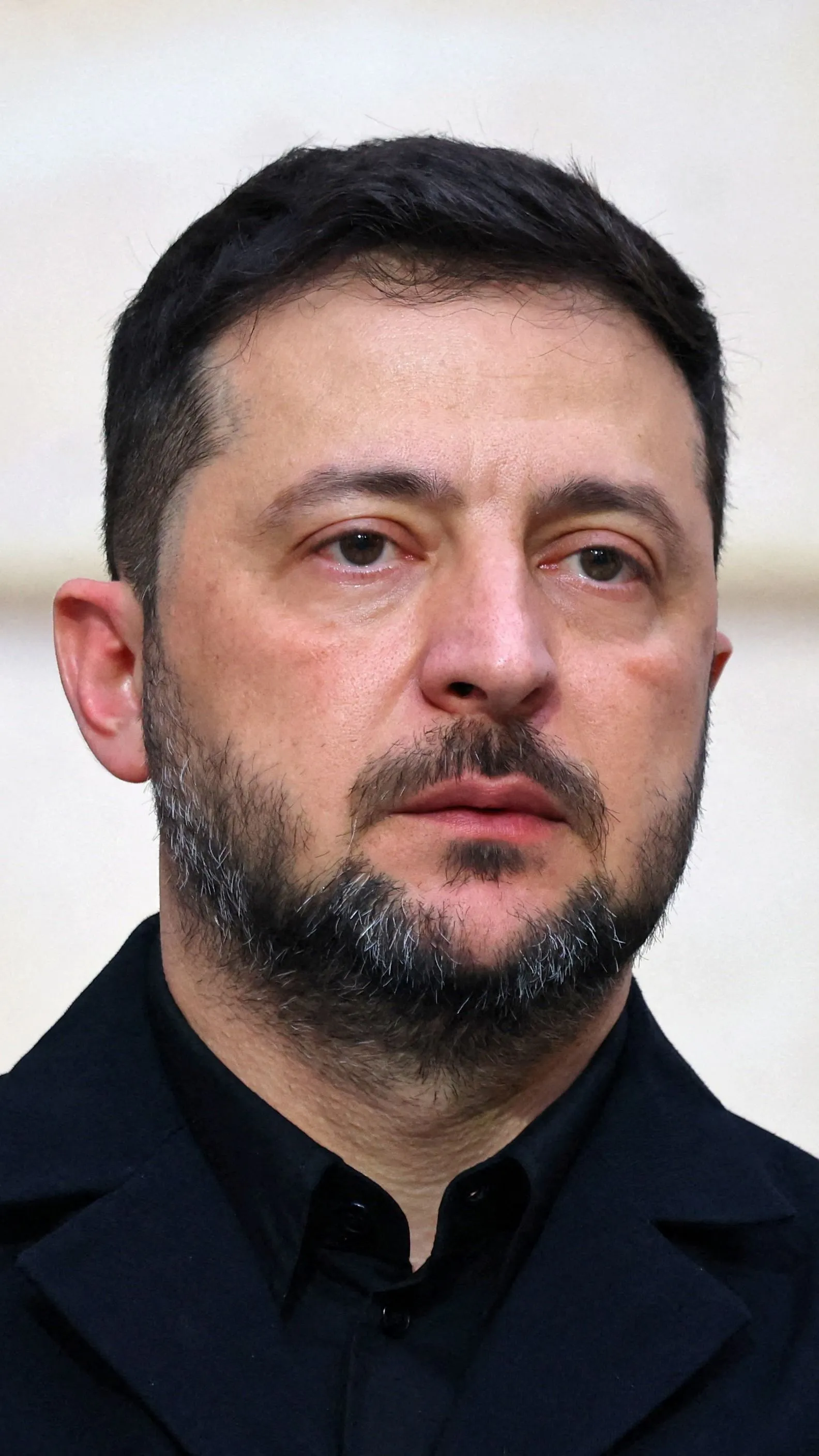 A háború árnya a fejünk felett lebeg