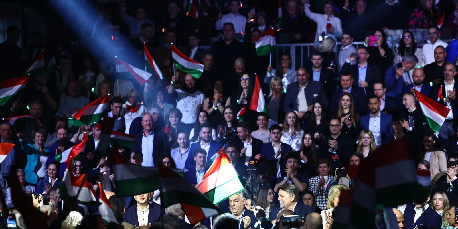 Nemet mondanak a háborúra és a baloldalra a magyar fiatalok