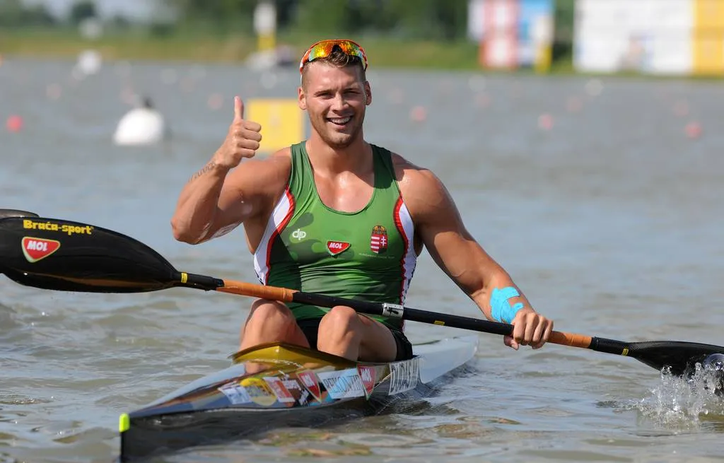 Dudás Miki kajak sportban világbajnok lett.