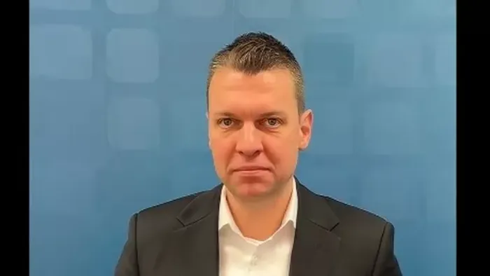 Menczer Tamás üzent Magyar Péternek