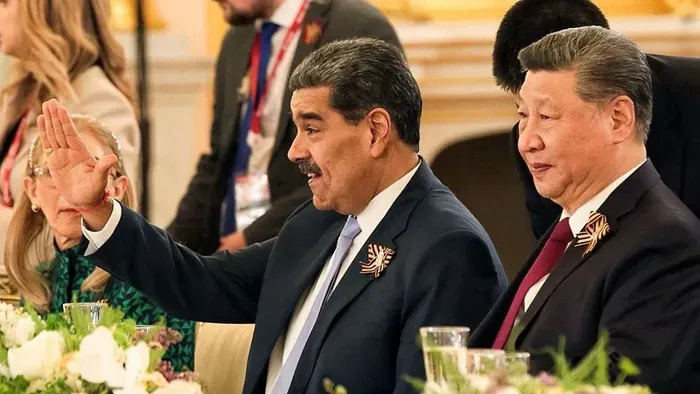 Kína Maduro szabadon bocsátását követeli