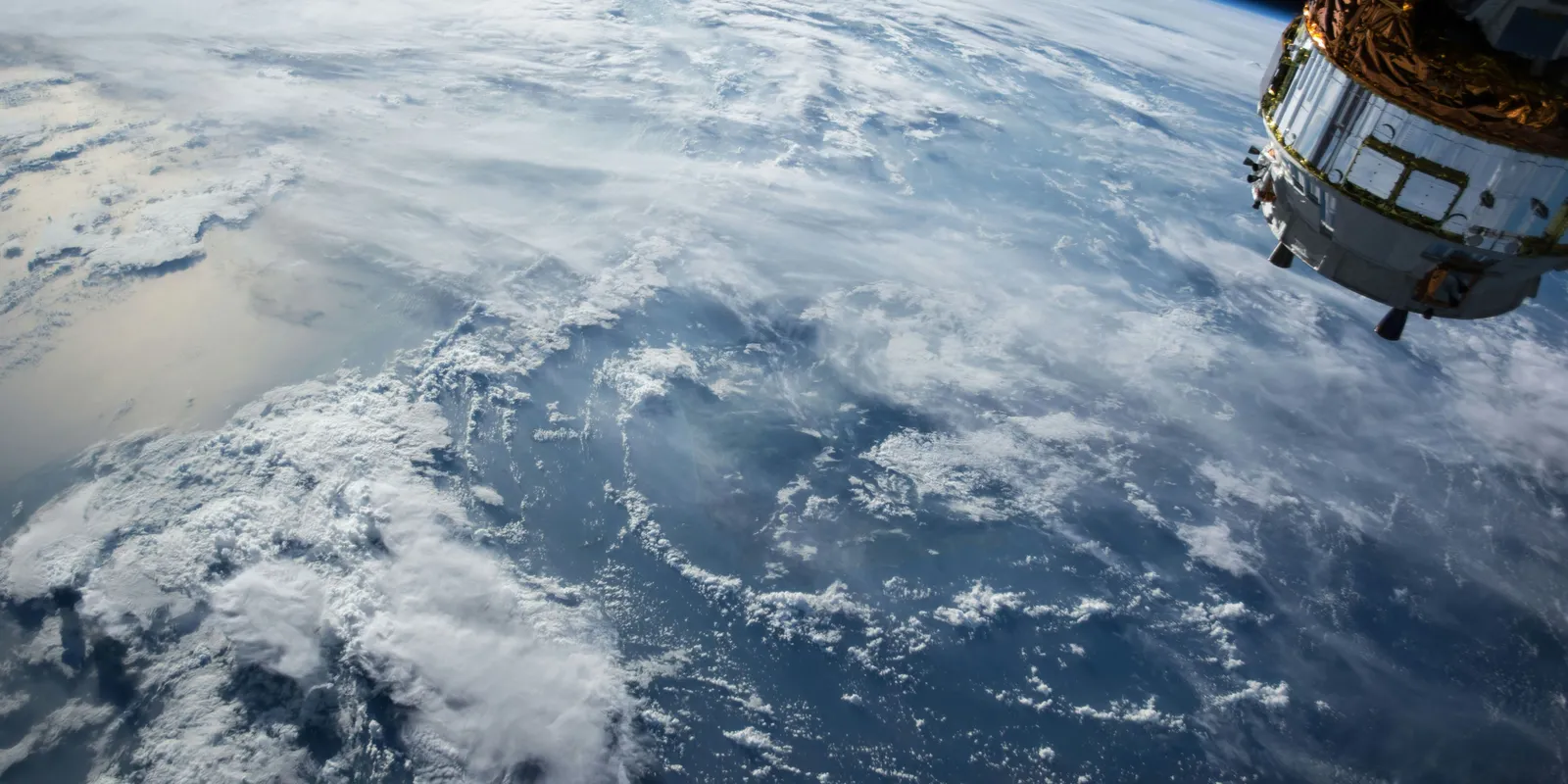 Megindult a NASA evakuációja: "Váratlanul jött az indulás"