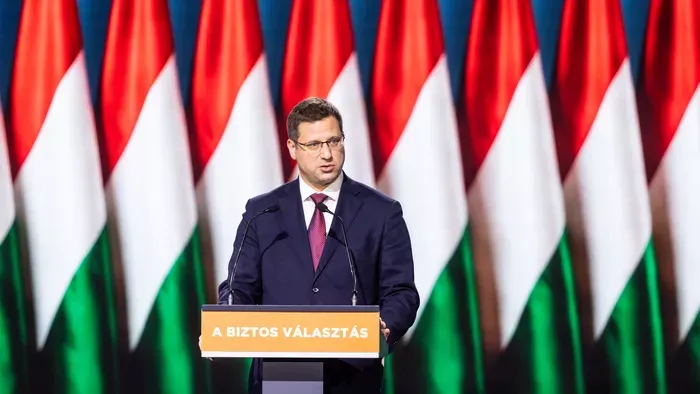 Megérkezett Gulyás Gergely válasza