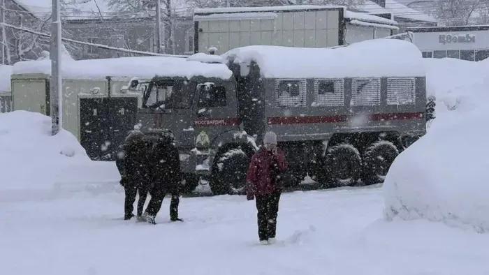 Hókáosz Oroszországban: Rabszállító az iskolabusz helyett