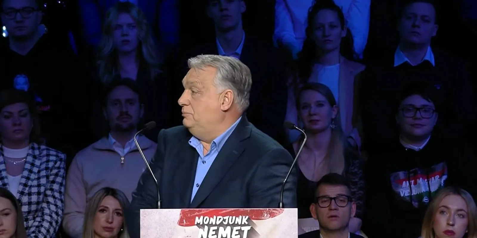 Meglepő dolgot tett Orbán Viktor a Háborúellenes Gyűlésen