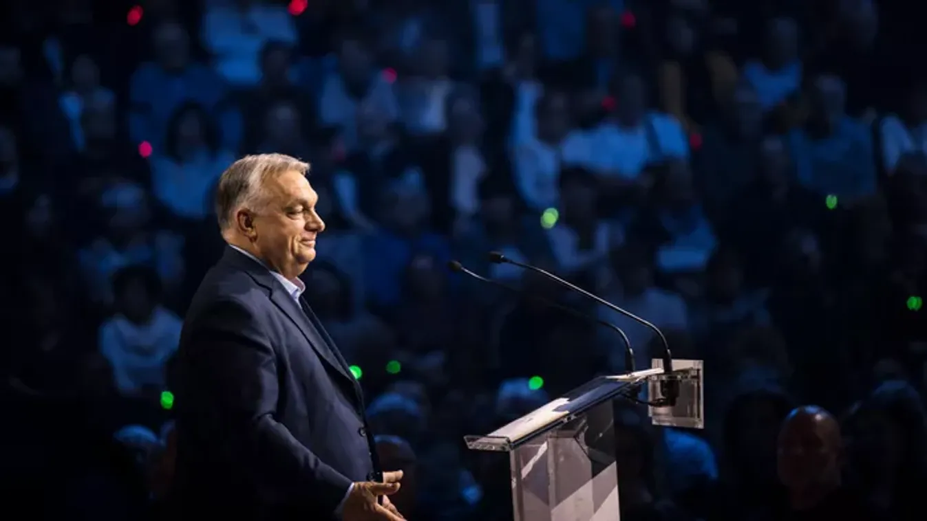 Orbán Viktor nyilvánosan köszönte meg