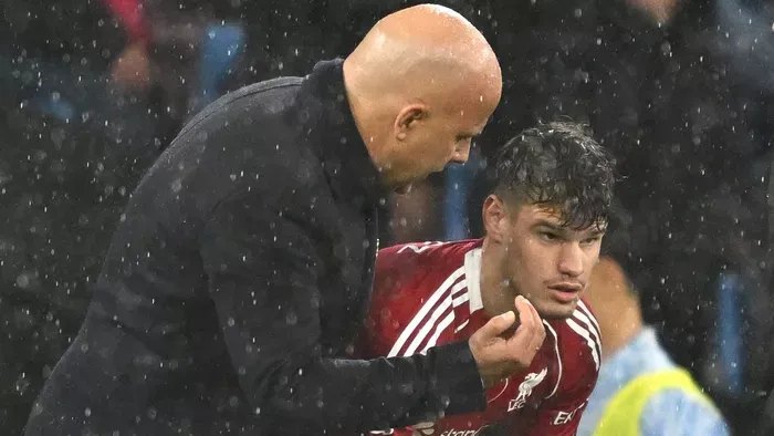 Bajban a Liverpool edzője, Kerkezről is nagy titkot árult el