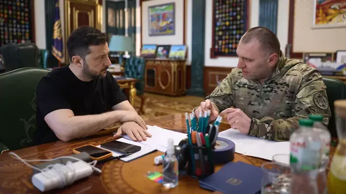 Miért váltotta le a titkosszolgálat főnökét Zelenszkij?