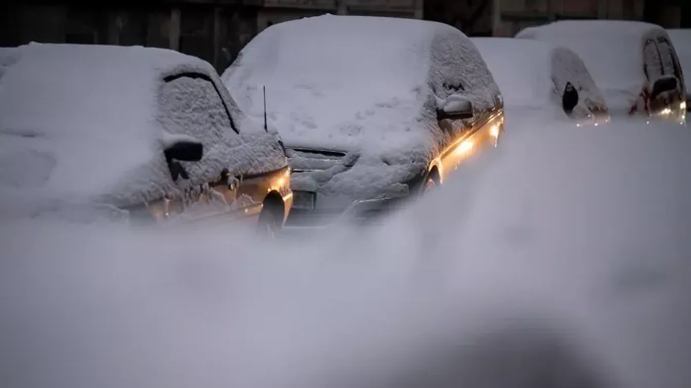 Hókáosz Nyugat‑Európában, rend és takarítás nálunk - Míg őket lebénította a hó, mi élvezzük a téli napokat!