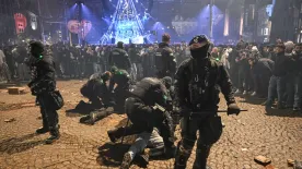 Európa-szerte tombolt az erőszak szilveszterkor. Rendőrökre, mentősökre támadtak Németországban, Hollandiában, Belgiumban