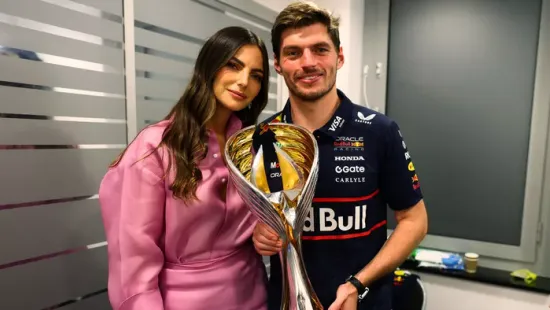 Súlyos támadás érte Verstappen barátnőjét